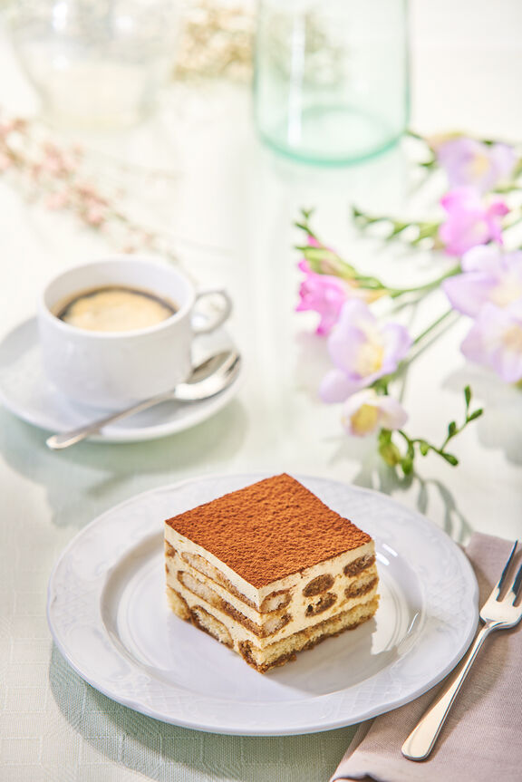 Magdas ESSEN Tiramisu c Peter Barci